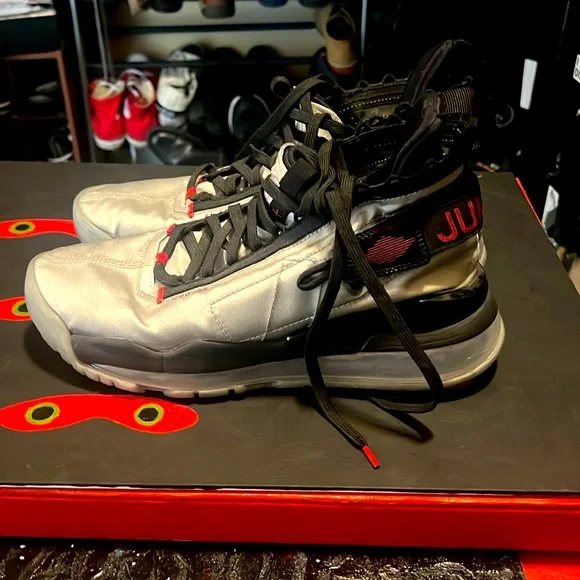 Pair of Jordan Proto Max 720 Johnny Kilroy. Worn once for about 15 min. No Box.